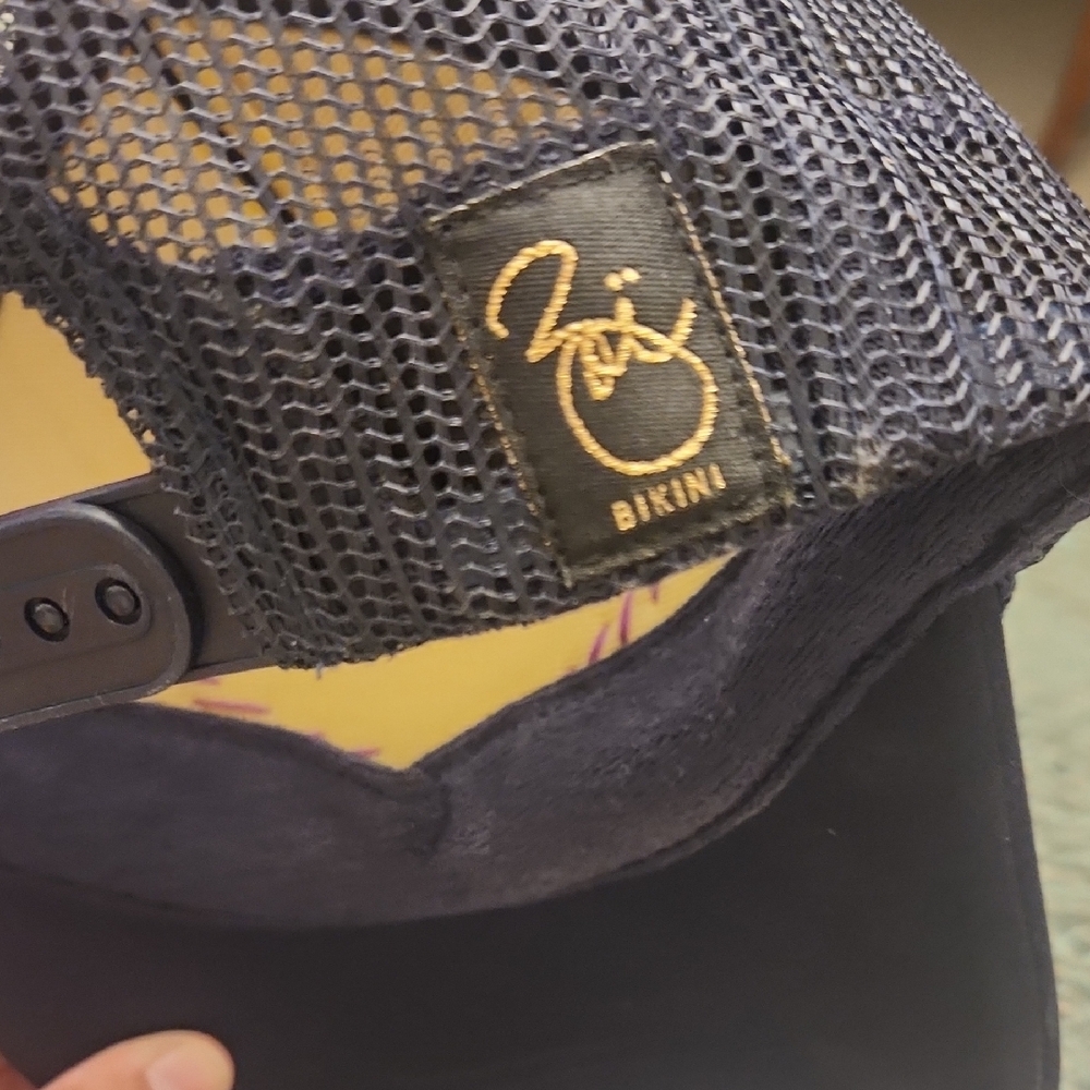 Black Cap With Rainbow Heart Patch - image 3